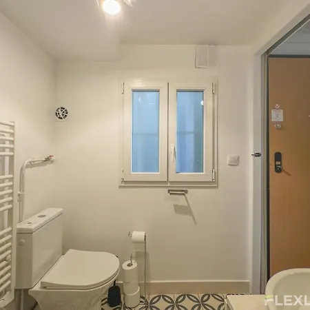 Flexliving - Whole Flat - Lune Appartamento Parigi