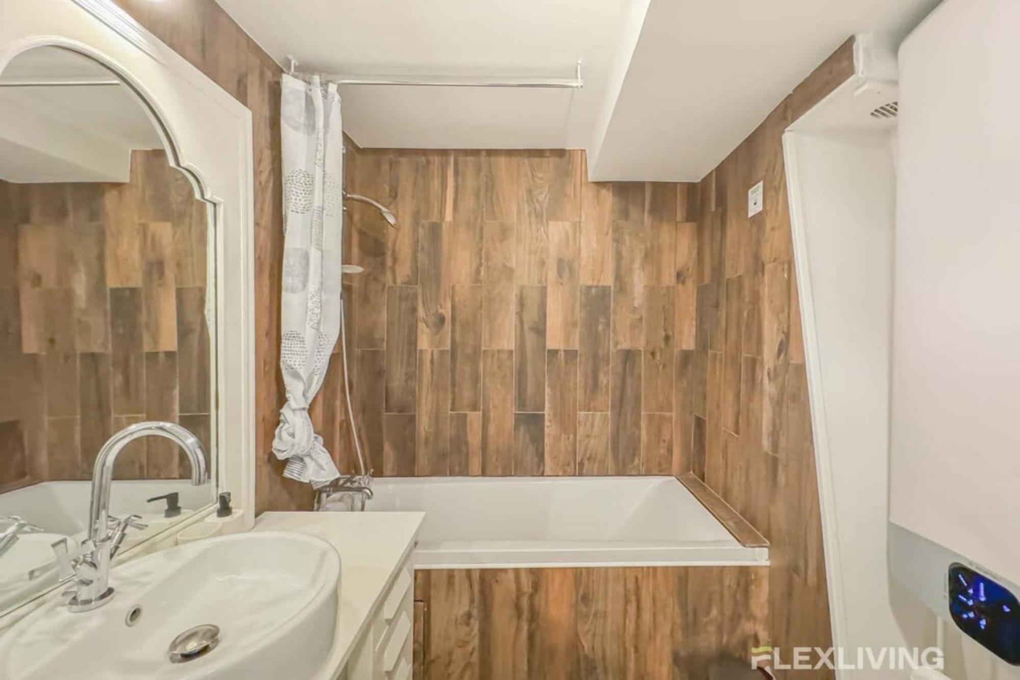 Flexliving - Whole Flat - Lune Appartamento Parigi